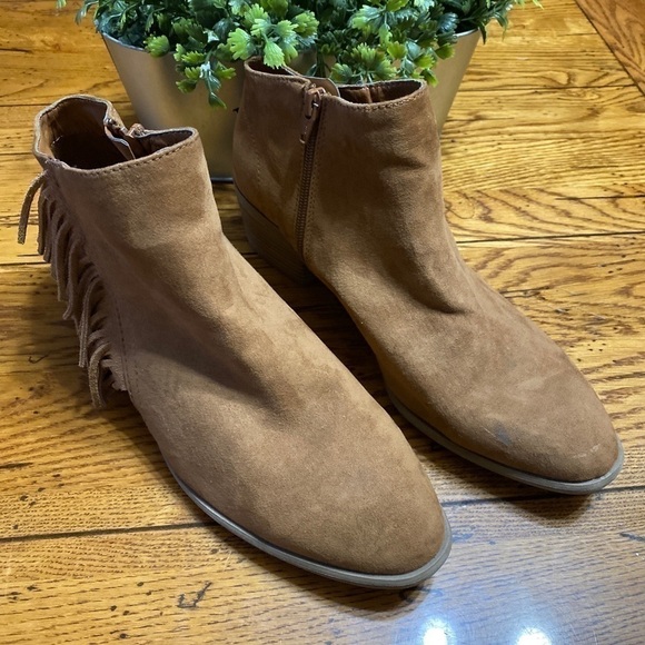 Universal Thread Sz11 ankle boots NWOT. - Picture 1 of 8
